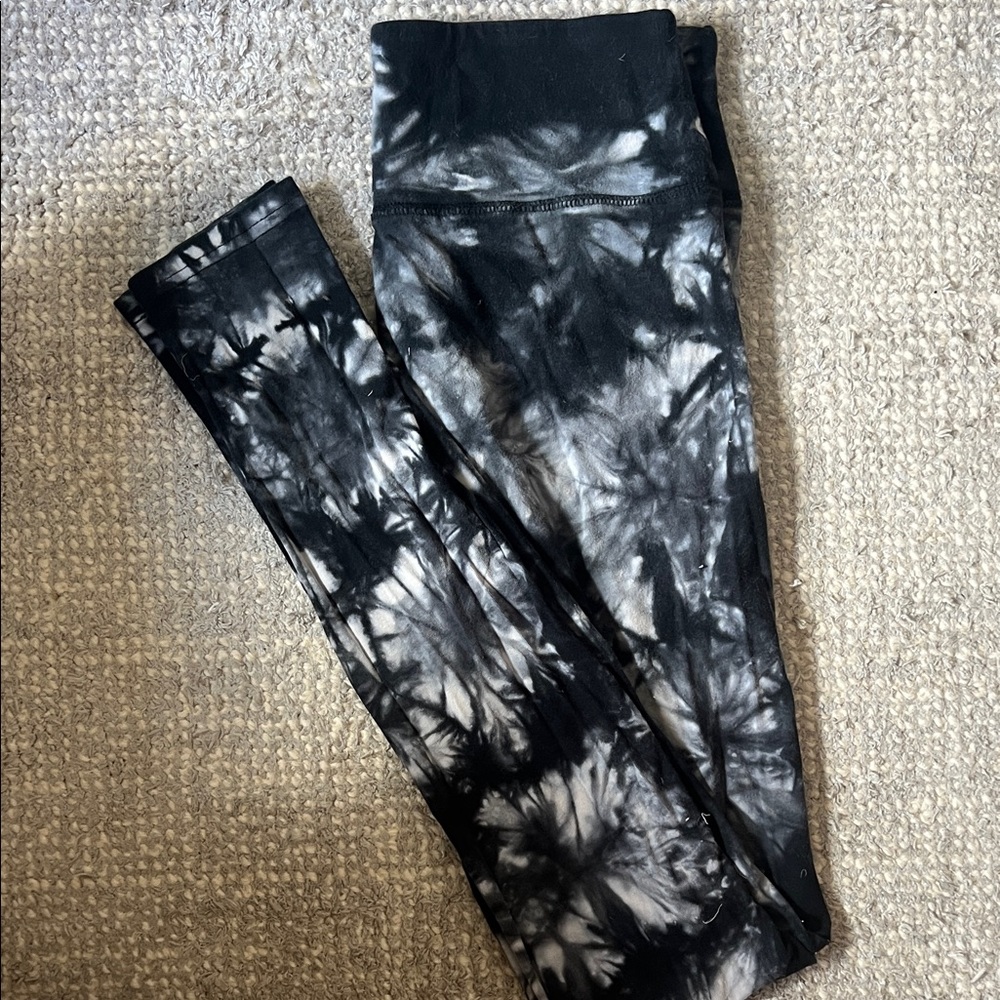 Wild Fable Black and White Tie-Dye Leggings